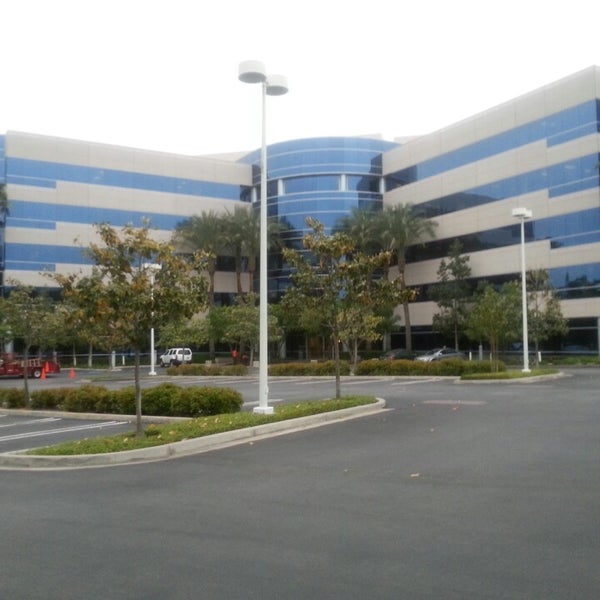 Health Net  C Building  Warner Center  21271 Burbank Blvd