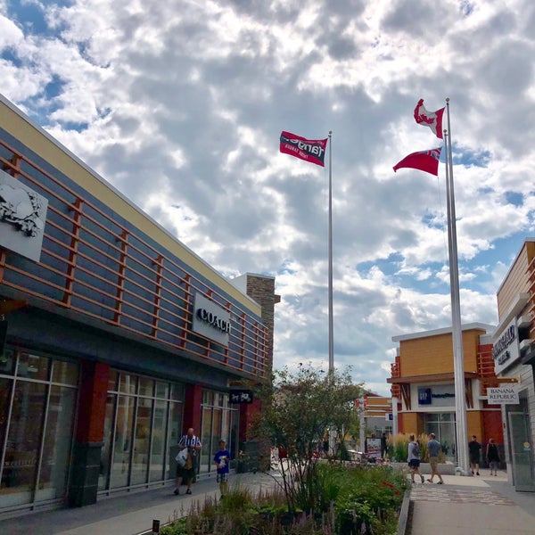 Tanger Outlet Ottawa StittsvilleBasswood Ottawa, ON