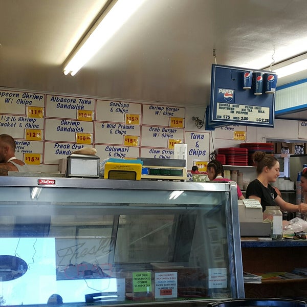 South Beach Fish Market Seafood Restaurant in Newport