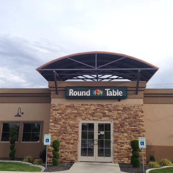 round zaui maui table in Place Pizza Round Pizza Table Richland