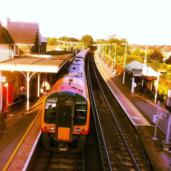 Cosham Railway Station (CSA) - Highbury - 11 tips from 807 Sns-Brigh10