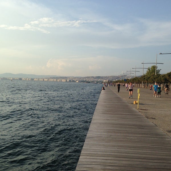 Where's Good? Holiday and vacation recommendations for Thessaloniki, Greece. What's good to see, when's good to go and how's best to get there.