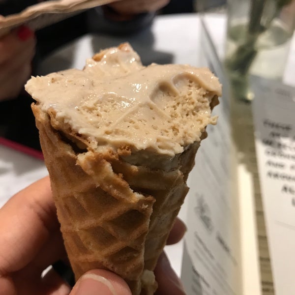 Jeni's Splendid Ice Creams Ice Cream Shop in Wicker Park