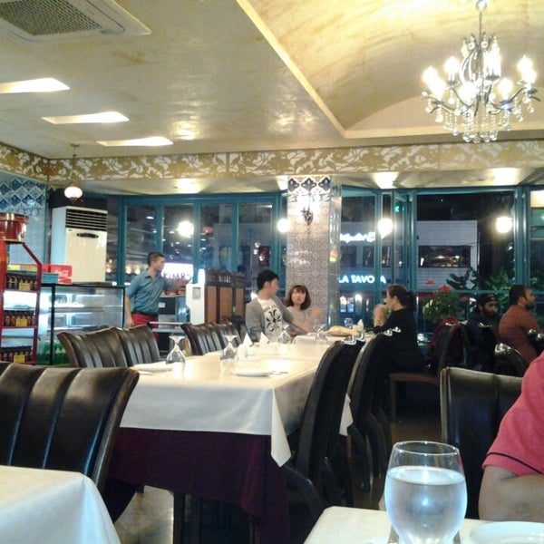 restaurant p l
