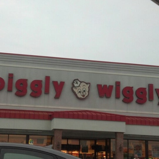 nearest piggly wiggly supermarket to my location