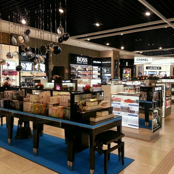 Retail Design Düsseldorf Schönsten Einrichtungsideen Photos At Düsseldorf Duty Free In Lohausen