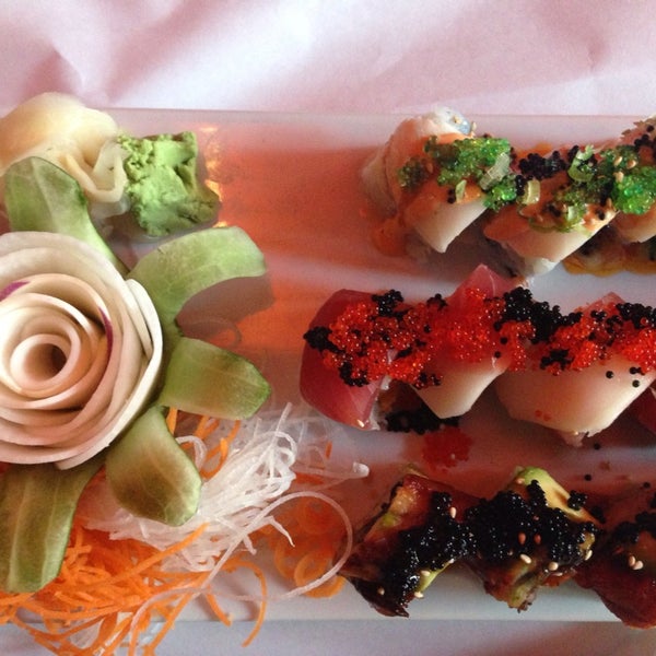 Butterfly Sushi Bar & Thai Cuisine Noble Square Chicago, IL