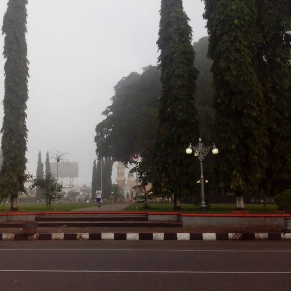 Alun-Alun Purbalingga - Plaza in Purbalingga