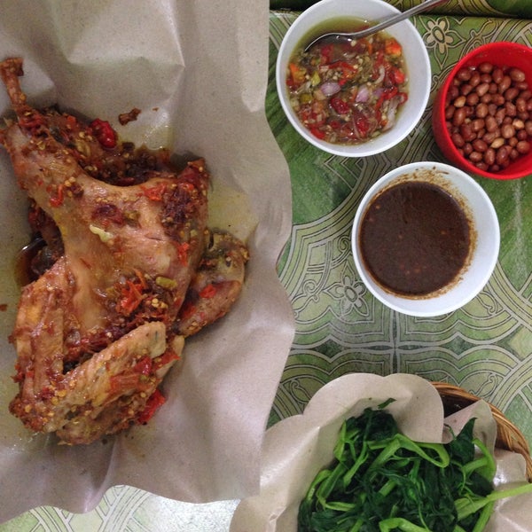 Warung Ayam  Betutu  Bu  Lina  Gilimanuk  Bali