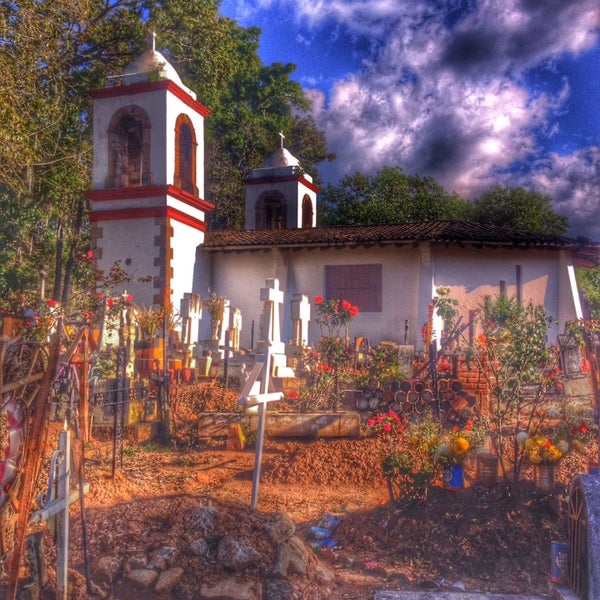Panteón Municipal de Zitacuaro Heroica Zitácuaro, Michoacán de Ocampo Panteón Municipal de Zitacuaro Heroica Zitácuaro, Michoacán de Ocampo