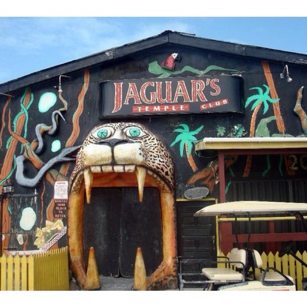 Where's Good? Holiday and vacation recommendations for Ambergris Caye, Belize. What's good to see, when's good to go and how's best to get there.