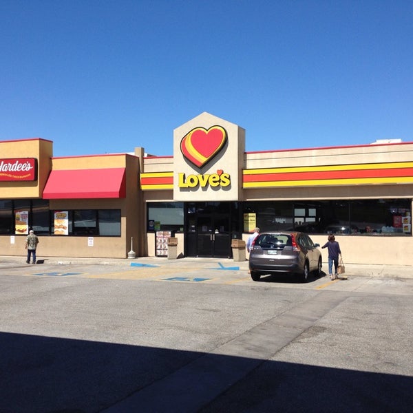 Love's Travel Stop Gas Station in Prescott