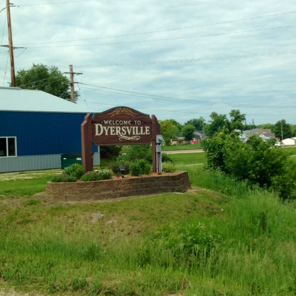 Dyersville, IA