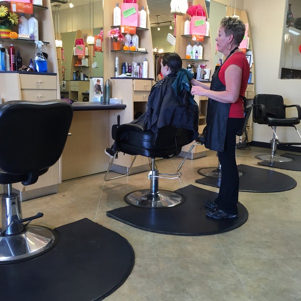 Best Beauty Salons As the Region Director for Fantastic Sams Chicago/Midwest Region my role is as follows: Oversee the entire regional staff and the day in operations of the region, Support Franchisee Salon Title: Region Director at Fantastic .