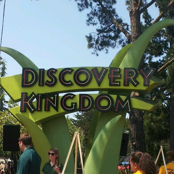 six flags discovery kingdom season pass