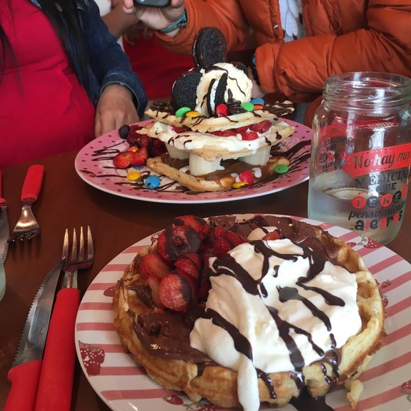 Waffles del Mundo Crepería