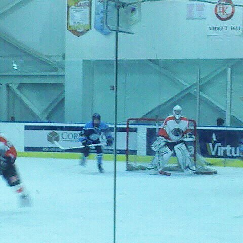 photos at virtua center flyers skate zone 601 laurel oak rd flyers skate zone open hockey