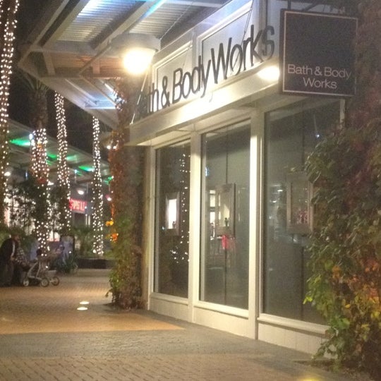 photos at bath body works cosmetics shop in tempe tempe marketplace bath and body works
