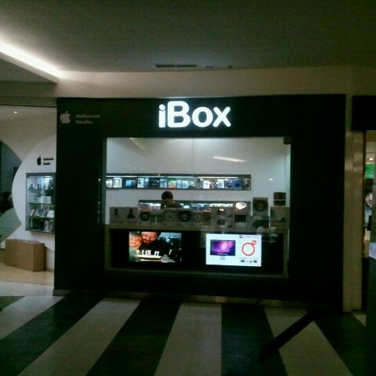 IBOX Apple. IBOX для магазинов. IBOX Store Балаково. IBOX фото магазина.