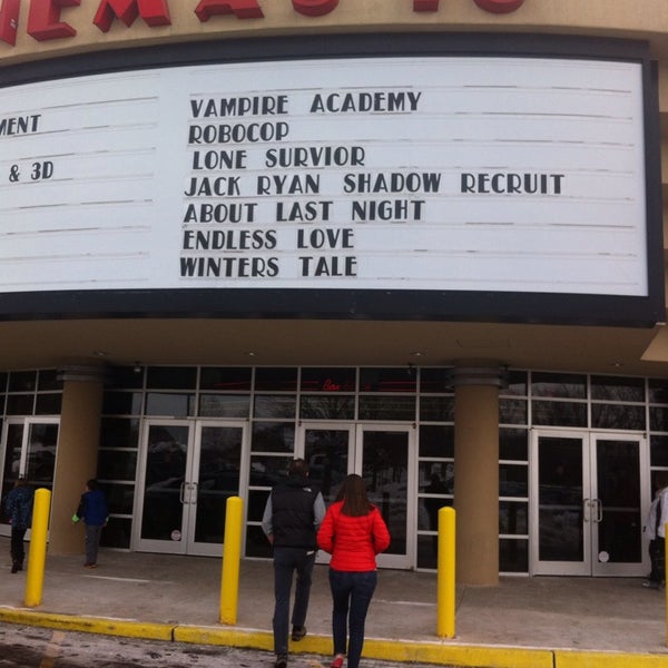 Regal Cinemas Downingtown 16 & IMAX 10 tips de 2323 visitantes