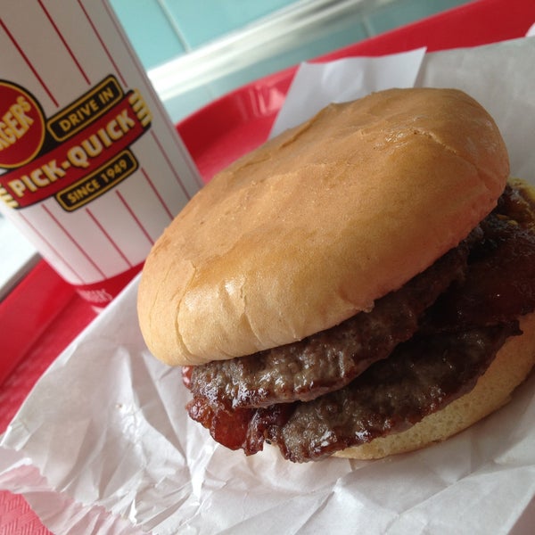 PICKQUICK Drive In Burger Joint in North Auburn