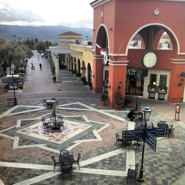 Simi Valley Town Center Shopping Mall in Simi Valley
