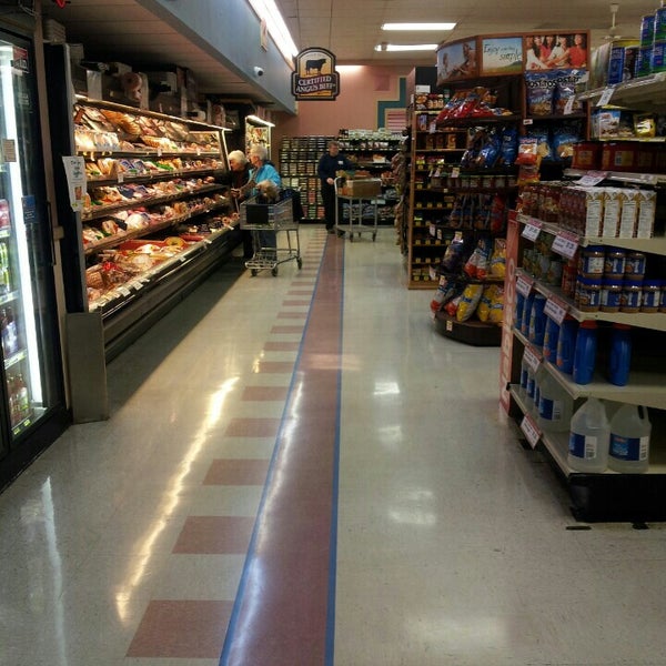 piggly wiggly supermarket
