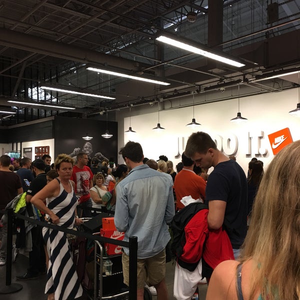 sawgrass nike factory store