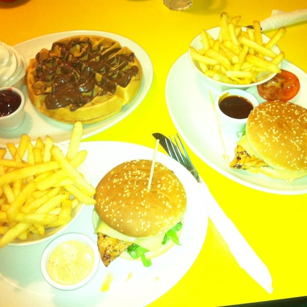 tinseltown just eat