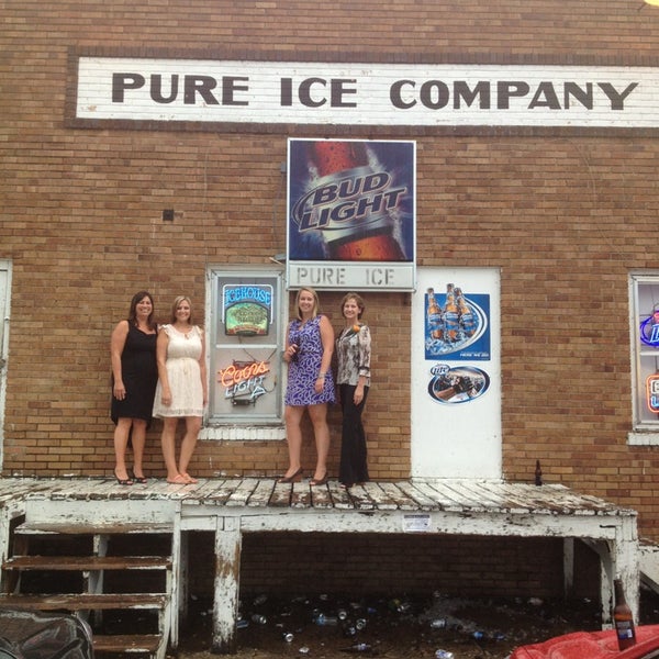 Ice House / Pure Ice Co. 101 Capitol St