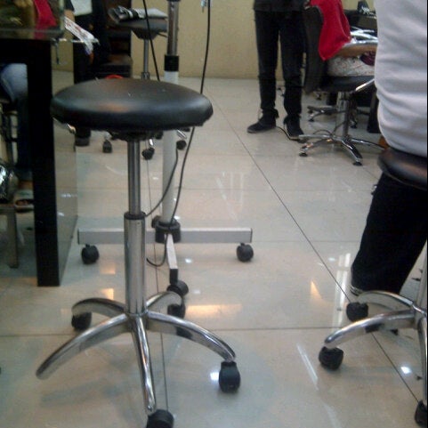 Johnny Danuarta Salon Salon Tempat  Pangkas Rambut 