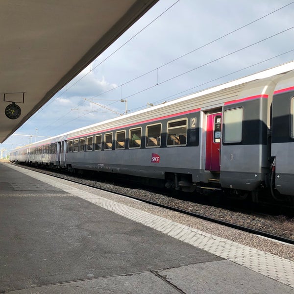 Photos à Gare SNCF de ClermontFerrand ClermontFerrand, Auvergne Photos à Gare SNCF de ClermontFerrand ClermontFerrand, Auvergne