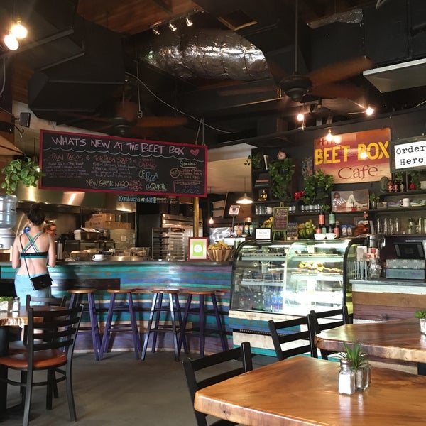 Where's Good? Holiday and vacation recommendations for Oahu, United States. What's good to see, when's good to go and how's best to get there.