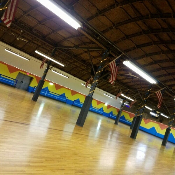 Chagrin Valley Roller rink - 7151 Chagrin Rd