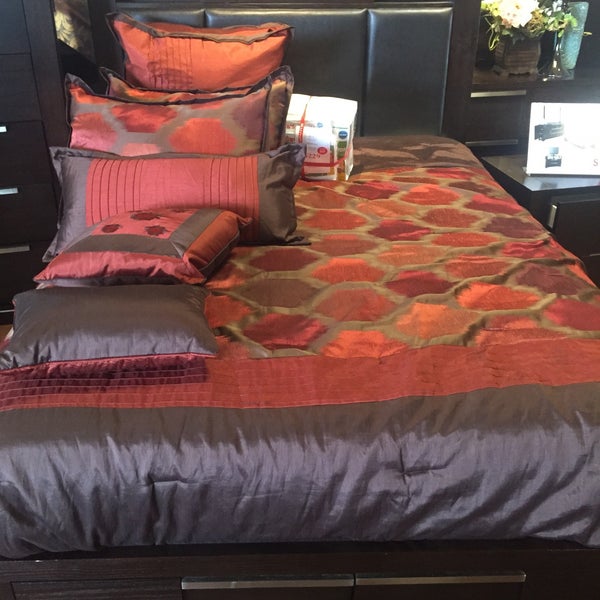 Bob S Furniture Home In Brooklyn