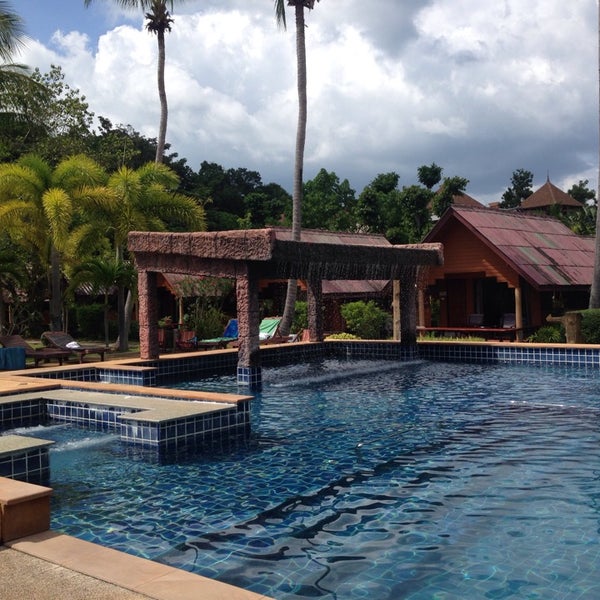 Photos At Kaw K Beach Resort Sala Dan จ งหว ดกระบ Photo Taken At Kaw K Beach Resort By Borisova On 11 16 2017