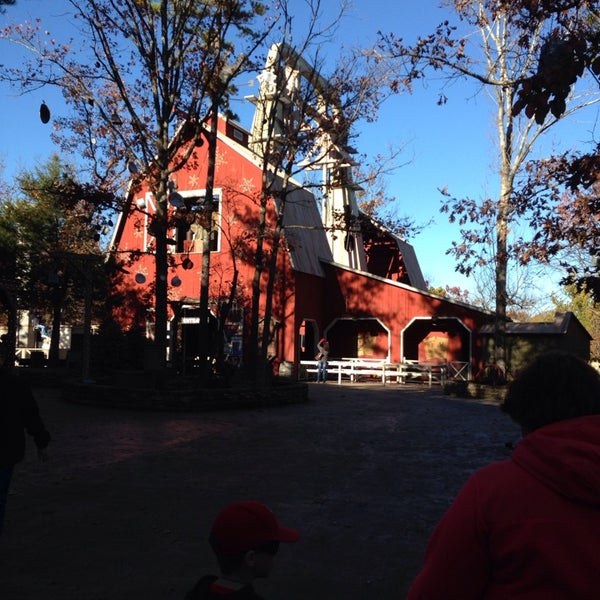 Giant Barn Swing Branson, MO
