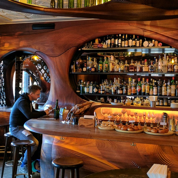 Where's Good? Holiday and vacation recommendations for Toronto, Canada. What's good to see, when's good to go and how's best to get there.