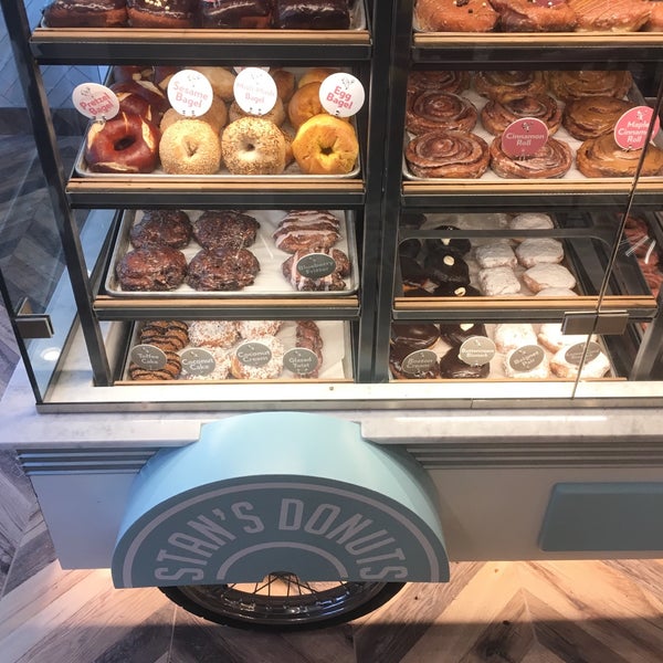 Stan's Donuts & Coffee Lake View East 25 tips from 1276 visitors