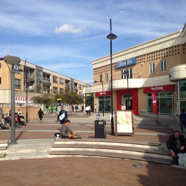 Leyton Mills Retail Park - Shopping Plaza in Leyton