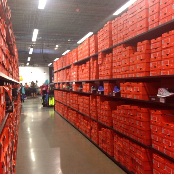 nike outlet sawgrass mills