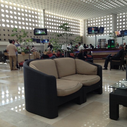 aeromexico salon premier mexico preco city airport (international)