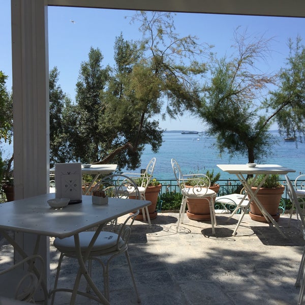 Where's Good? Holiday and vacation recommendations for Split, Croatia. What's good to see, when's good to go and how's best to get there.