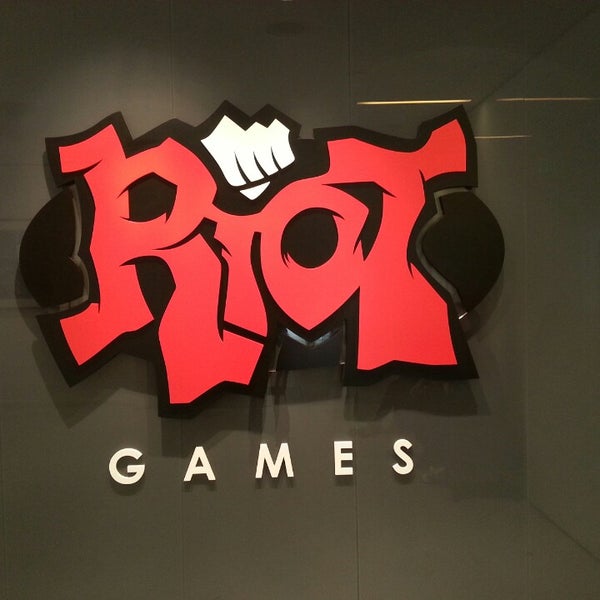 Riot games сайт