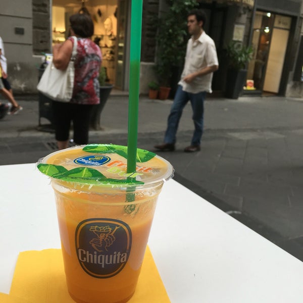 Where's Good? Holiday and vacation recommendations for Naples, Italy. What's good to see, when's good to go and how's best to get there.