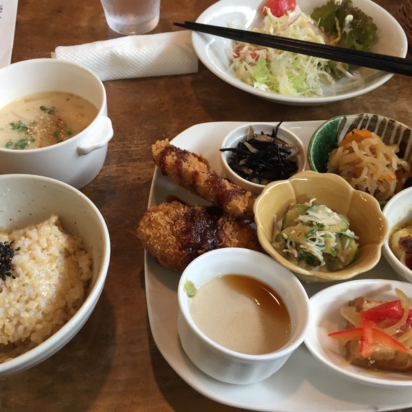 Where's Good? Holiday and vacation recommendations for Kyoto, Japan. What's good to see, when's good to go and how's best to get there.