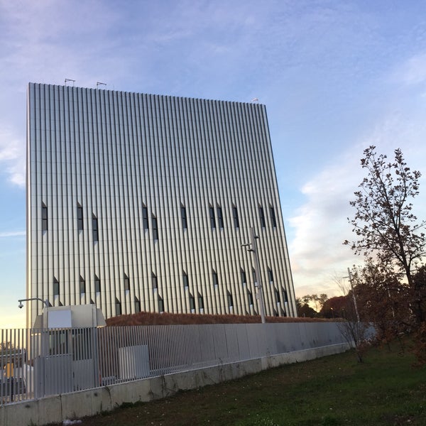 1250 Waters Place East Bronx 8 tips from 267 visitors