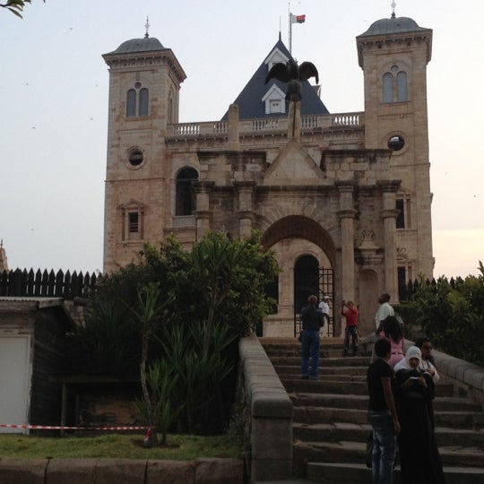 Le Rova - Palais De La Reine - Historic Site