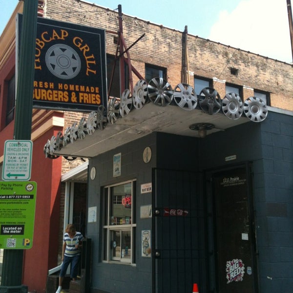 Hubcap Grill Burger Joint in Houston
