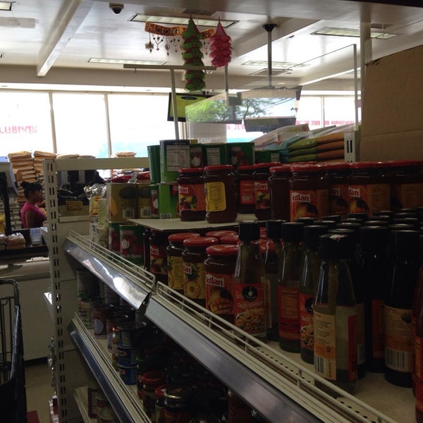 Pioneer cash And Carry Grocery Store in Artesia